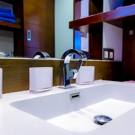 Suitur Elviria View Apartment